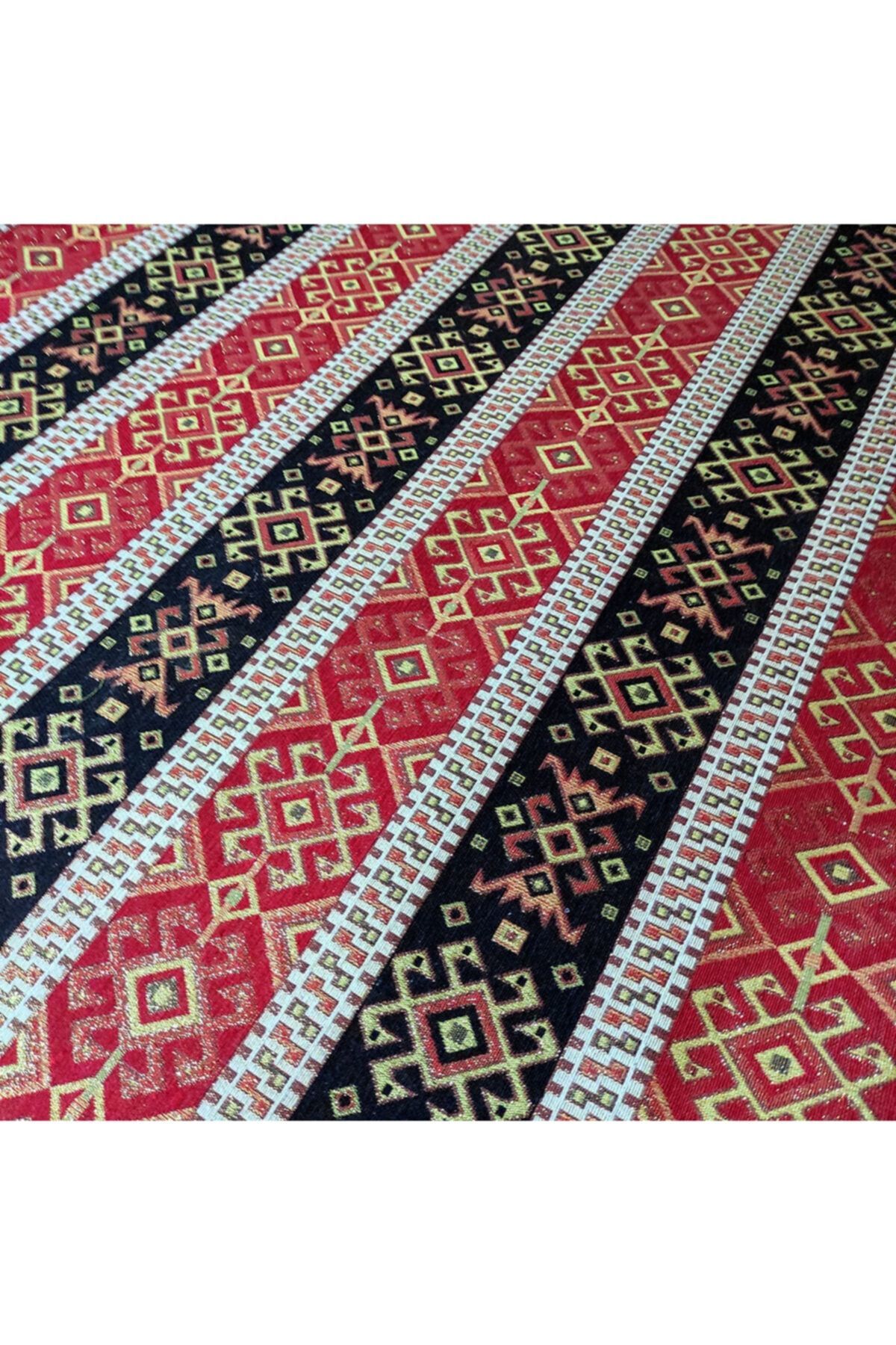 Kilim Desenli Simli Döşemelik Kumaş